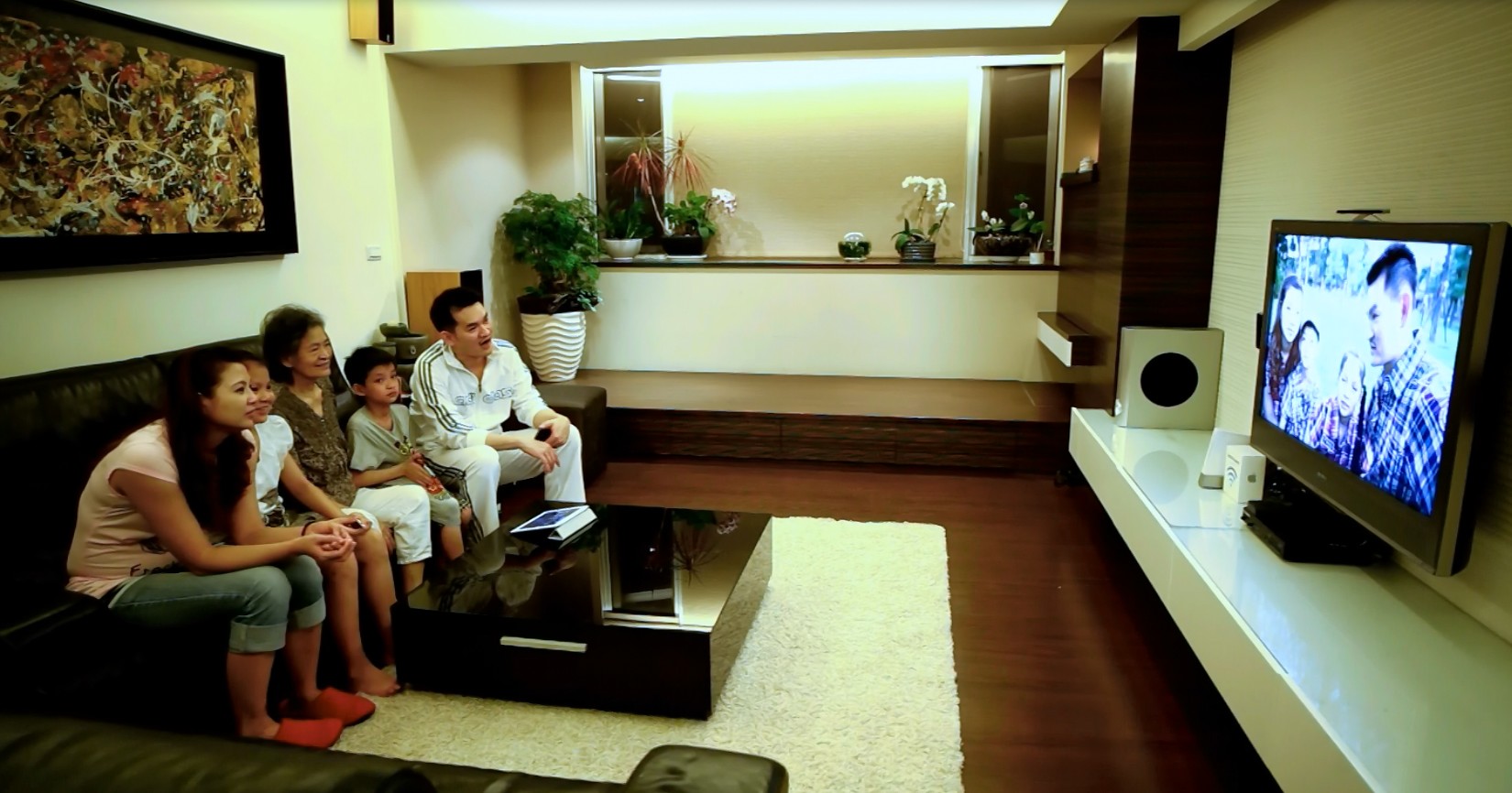 隨著智慧型手機的盛行,街頭上到處可見人手一支iPhone